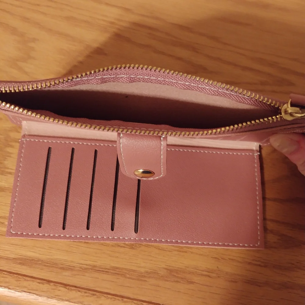Generic Wallet - Picture 3 of 4